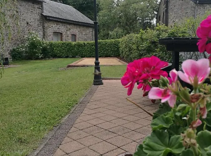 At Bed & Breakfast 3*