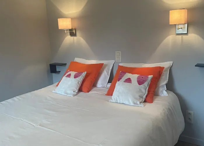 At Bed & Breakfast 3*